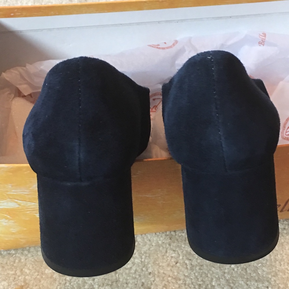 Bella Vita Navy Suede pumps. NWOT - Picture 8 of 8